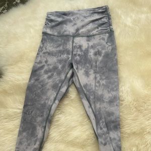 Lululemon Align Crossover Waist crops sz 4